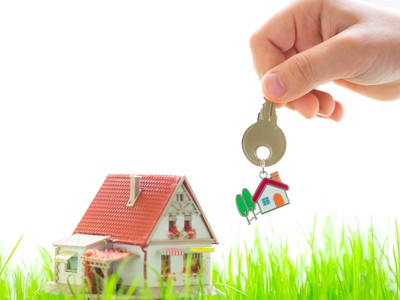 Top 10 cổ phiếu tăng/giảm mạnh nhất tuần: Tiền hướng vào nhóm bất động sản nhỏ