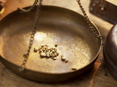 Giá vàng hôm nay ngày 7/10: Giá vàng trong nước nhích nhẹ