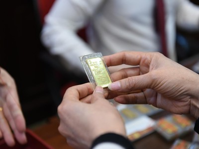 Giá vàng hôm nay ngày 7/1: Giá vàng lao dốc