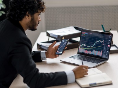 Dòng tiền tích cực tìm cơ hội