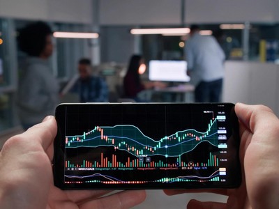 Phiên giao dịch sáng 17/9: Nhà đầu tư thận trọng, thị trường giằng co