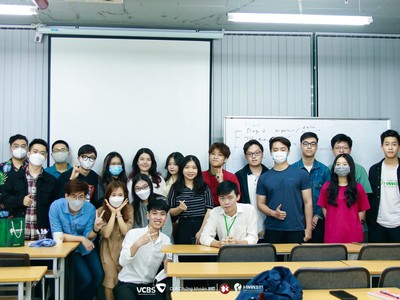 Thí sinh cuộc thi I-INVEST! 2022: Buổi workshop I-GAIN!