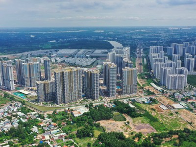 Bức tranh địa ốc phía Nam ngày một sáng hơn.