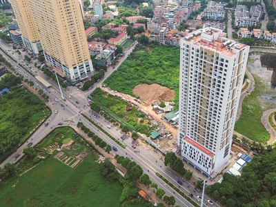 Nguồn cung nhà ở xã hội mới đang rất hạn chế (Trong ảnh: Khu nhà ở xã hội NHS Trung Văn đang trong quá trình xây dựng).