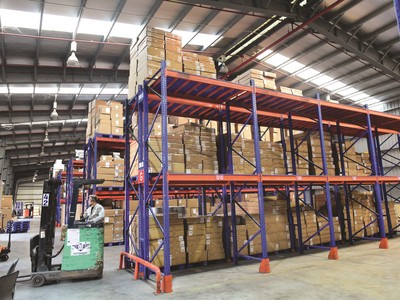 Cần thúc đẩy việc sử dụng các nguồn năng lượng thay thế trong vận tải và kho bãi.