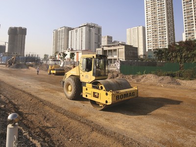 Đẩy mạnh triển khai các dự án giao thông trọng điểm sẽ tạo ra nhu cầu lớn về vật liệu xây dựng.