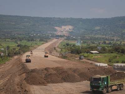 Hiện có khoảng 160 dự án giao thông thực hiện theo phương thức đối tác công tư bị ách tắc từ 5 - 10 năm nay, với giá trị 59.000 tỷ đồng