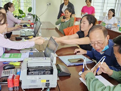 Chi nhánh Ngân hàng Chính sách xã hội tỉnh Yên Bái đã và đang khẩn trương cho vay bổ sung nguồn vốn để người nghèo và các đối tượng chính sách khác khôi phục sản xuất - kinh doanh.