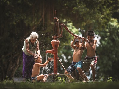 Nhu cầu nước sạch không ngừng tăng cùng với đà tăng trưởng của nền kinh tế.