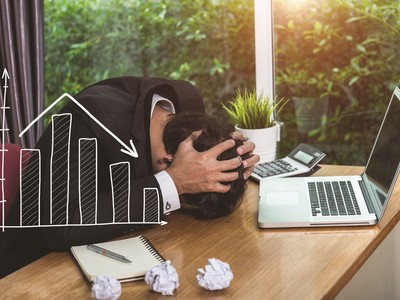 Các nhà đầu tư cá nhân đã rút hơn 1.000 tỷ Won ra khỏi thị trường chứng khoán Hàn Quốc trong hai phiên giao dịch ngày 5 và 6/12/2024.