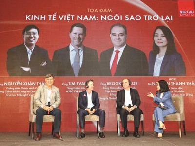 Các chuyên gia nhận định, kinh tế Việt Nam năm 2025 sẽ phục hồi rõ nét, nhiều nhóm ngành có triển vọng tăng trưởng cao.