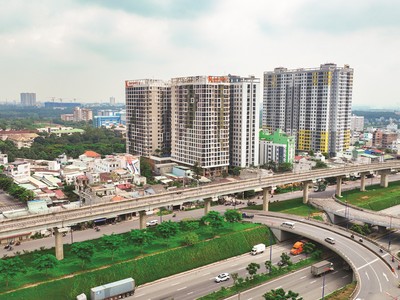 Dự án chung cư The East Gate tại trung tâm TP. Dĩ An, tỉnh Bình Dương có giá bán từ 28,4-34,8 triệu đồng/m2 (theo Batdongsan.com.vn). Ảnh: Lê Toàn.