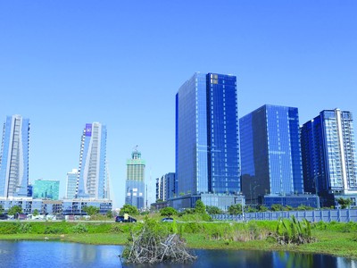 Khu phức hợp Sóng Việt của Công ty cổ phần Quốc Lộc Phát. Ảnh: Lê Toàn.