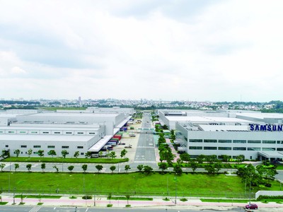 Nhiều doanh nghiệp lớn trong ngành điện tử, bán dẫn thế giới đã đầu tư mạnh vào Việt Nam như Samsung, LG, Foxconn, Intel…Ảnh: Dũng Minh.