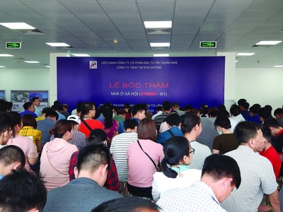 Nhu cầu nhà ở xã hội hiện rất lớn. Ảnh: Bình Minh.