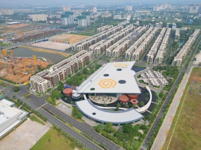 Thanh khoản thị trường chậm lại, nhưng giá nhà vẫn âm thầm đi lên. Ảnh: Lê Toàn.