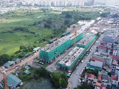 Nhu cầu nhà ở xã hội luôn rất cao, nhất là tại những đô thị lớn (Trong ảnh: Dự án nhà ở xã hội Thượng Thanh, Long Biên đang được xây dựng). Ảnh: Dũng Minh.