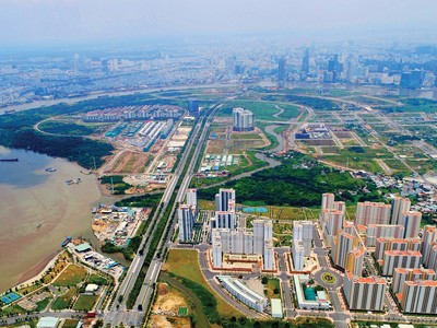 Khu căn hộ tái định cư Thủ Thiêm nhìn từ trên cao. Ảnh: Lê Toàn.
