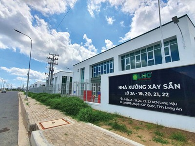 Một khu nhà xưởng xây sẵn của Công ty cổ phần Long Hậu. Ảnh: Lê Toàn.