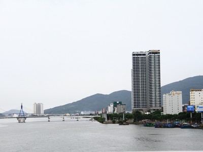 Định hướng trở thành trung tâm tài chính - thương mại tự do đang mở ra những triển vọng mới cho bất động sản Đà Nẵng.