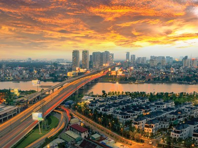 TP.HCM tiếp tục là cực tăng trưởng mới ở phía Nam.