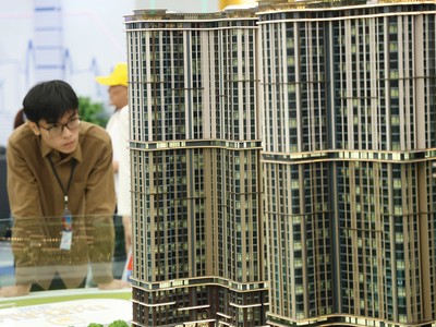 Tiếp cận nhà ở chưa bao giờ là dễ dàng với người trẻ. Ảnh: Dũng Minh.