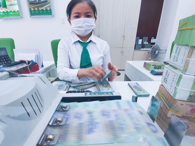 Ngành ngân hàng đang bước vào giai đoạn tái cân bằng giữa tăng trưởng và an toàn hệ thống.