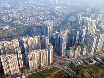 Bất động sản là ngành sử dụng vốn rất lớn. Ảnh: Dũng Minh.