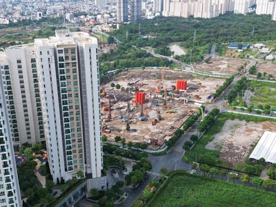 Nhiều dự án tạm hoãn kế hoạch bán hàng. Ảnh: Lê Toàn.