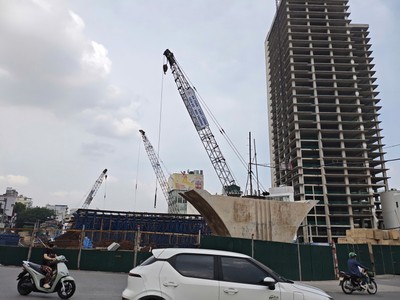 Hạ tầng và bất động sản có mối quan hệ mật thiết. Ảnh: Dũng Minh.