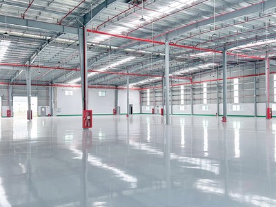 Nhu cầu kho xưởng xây sẵn đang tăng nhanh. Ảnh: Thành Nguyễn.