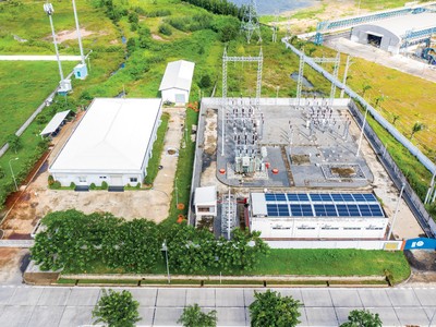 Trong sản xuất công nghệ cao, chất lượng nguồn điện trở thành một yêu cầu đặc biệt quan trọng. Ảnh: Lê Toàn.