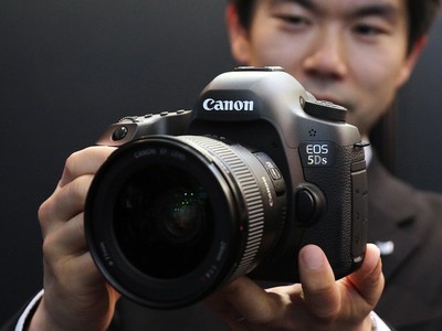 Canon mạnh tay mua lại hãng sản xuất thiết bị giám sát của Thụy Điển