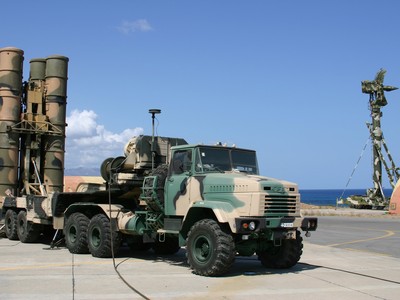 Sau Iran, Hy Lạp tìm đến Nga để mua tên lửa S-300