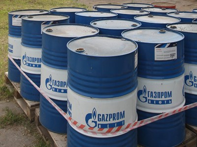 Xuất nhập khẩu của Nga giảm 30,1% trong 2 tháng đầu năm