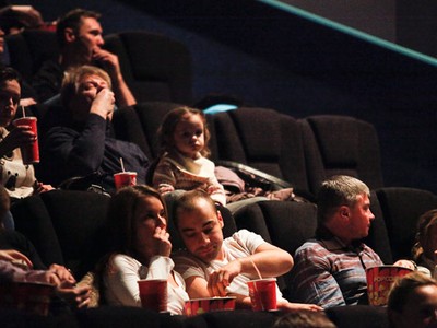 Bộ trưởng Văn hóa Nga kêu gọi đánh thuế vào phim Hollywood