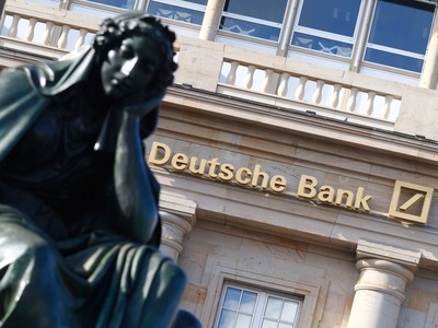 Cổ phiếu Deutsche Bank tăng mạnh sau tin tái cấu trúc hệ thống