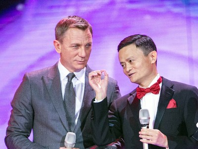 Ngôi sao "007" và tỷ phú Jack Ma, ông chủ của Alibaba