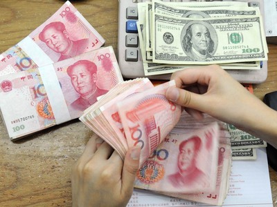 Trung Quốc nhận thêm tin xấu, FDI tụt dốc