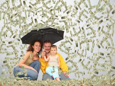 Muốn lương cao, bố mẹ phải giàu