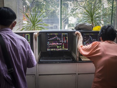 Chứng khoán Trung Quốc lên mức cao nhất 7 tháng