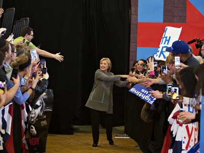 1,9 tỷ USD các ứng viên tổng thống Mỹ vận động được, chi vào khoản nào?