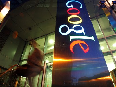 Google chỉ trích lệnh cấm nhập cư của Tổng thống Trump, gọi nhân viên sớm về Mỹ