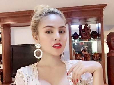 Nữ diễn viên Campuchia bị cấm đóng phim vì quá nóng bỏng