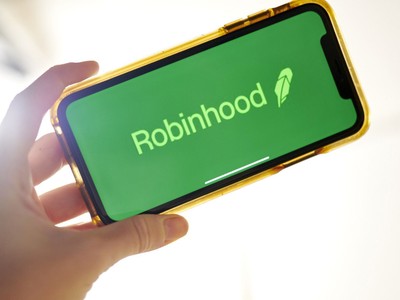 Hơn 2.000 tài khoản Robinhood bị tấn công