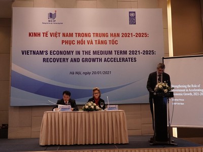 Với kịch bản khả quan, tăng trưởng GDP Việt Nam năm 2021 có thể đạt 6,72%