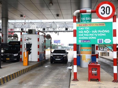 Thu phí không dừng, một doanh nghiệp trên sàn hưởng lợi lớn