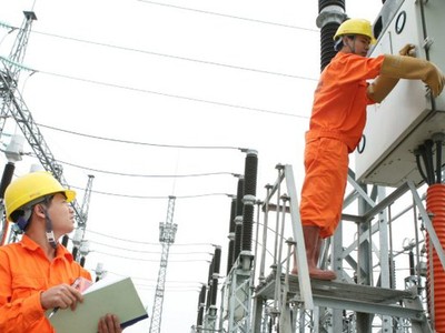 Giá bán điện còn mang màu sắc “bao cấp", doanh nghiệp sản xuất điện lỗ nặng