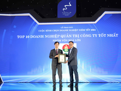 Phân bón Cà Mau nhận giải Top 10 Doanh nghiệp Quản trị công ty tốt nhất
