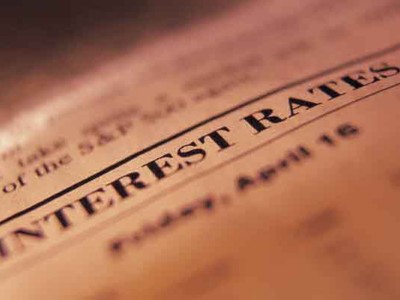 Lãi suất tăng cao và rủi ro đảo chiều kinh tế